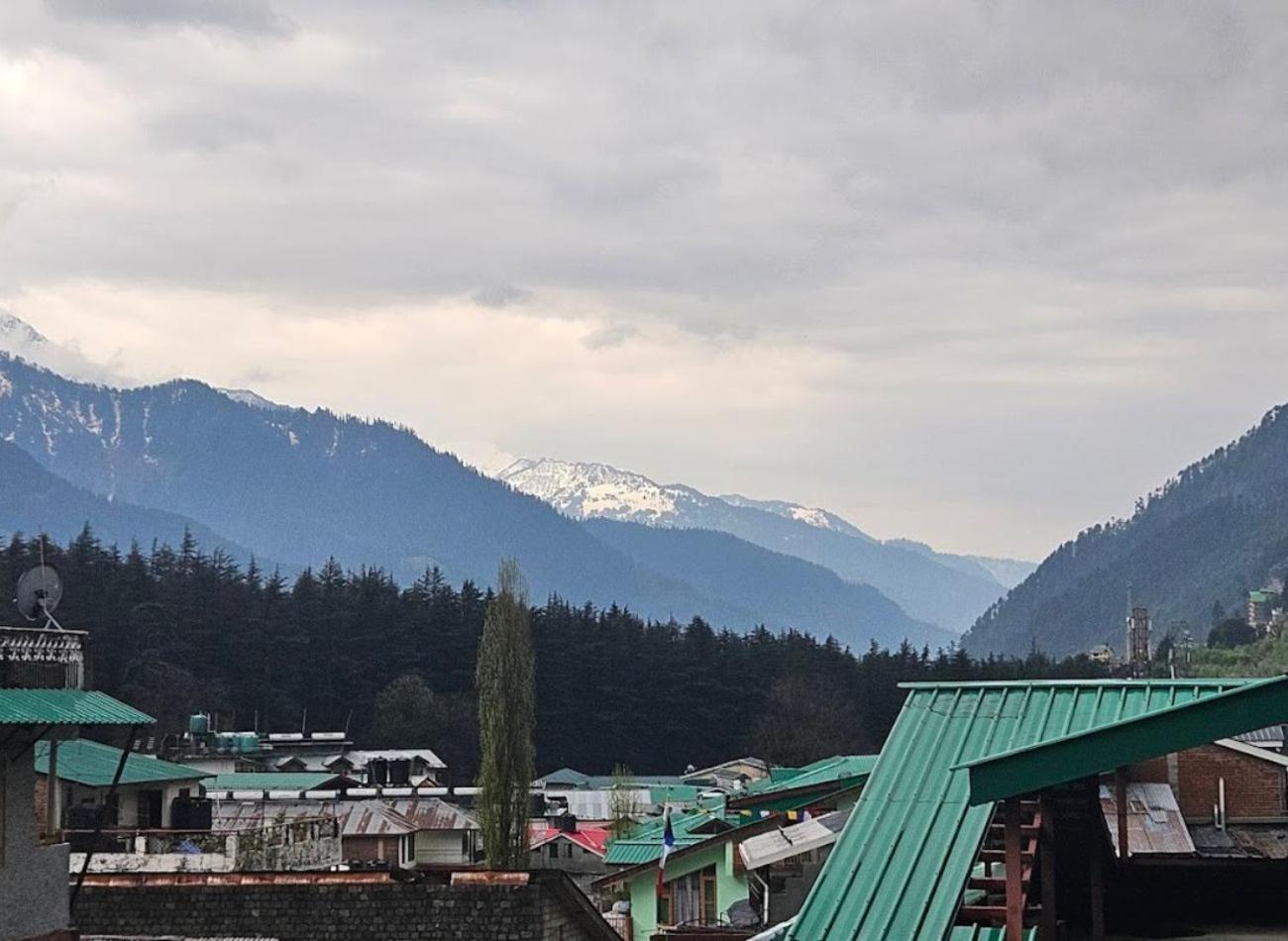 Hotel Premier Mall Road Manali Exteriér fotografie