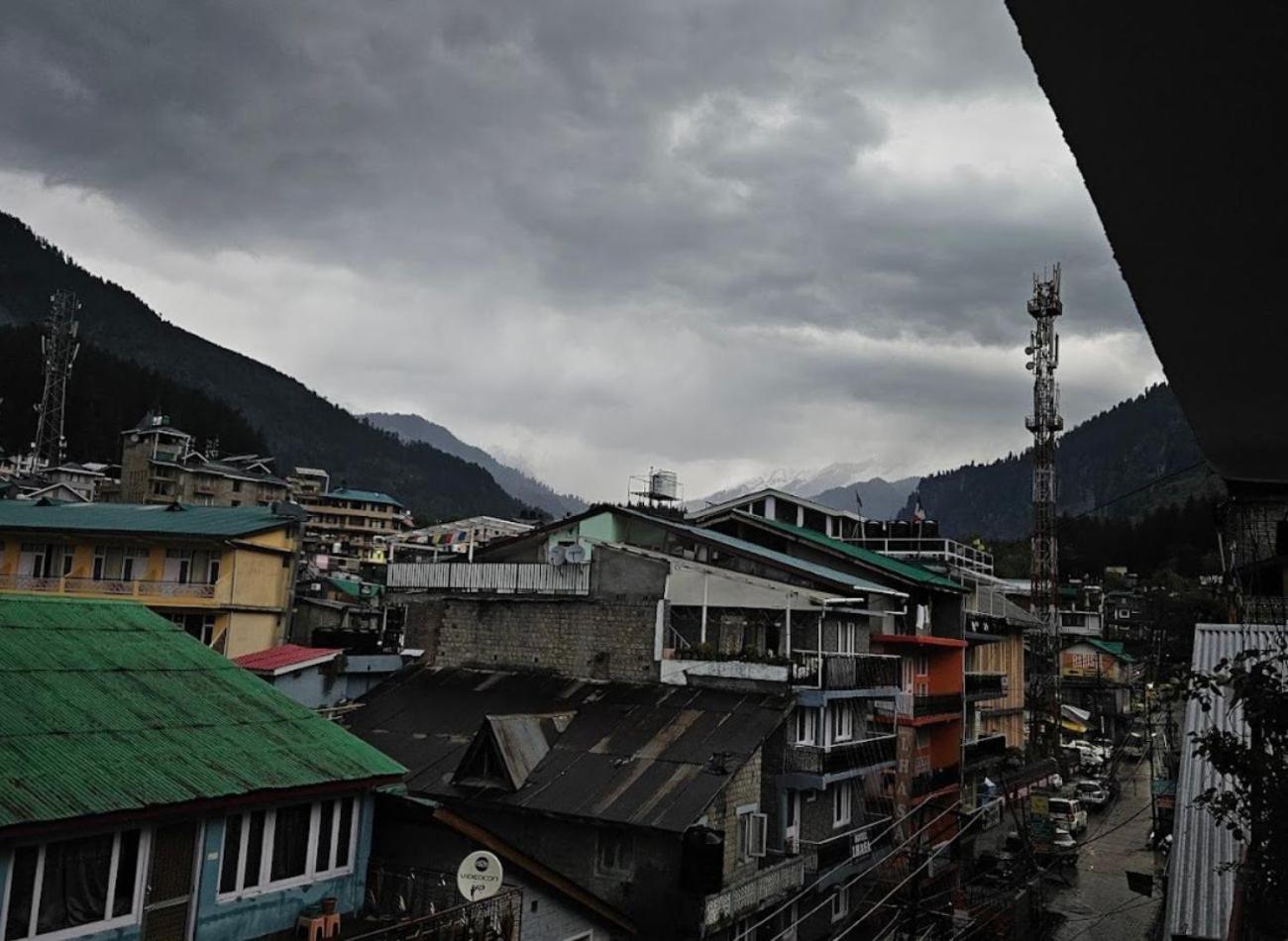 Hotel Premier Mall Road Manali Exteriér fotografie
